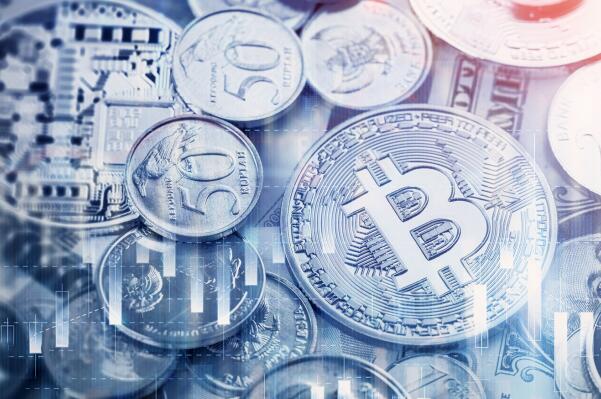 如何利用加密货币赚取被动收入？2025年13种被动赚钱技巧